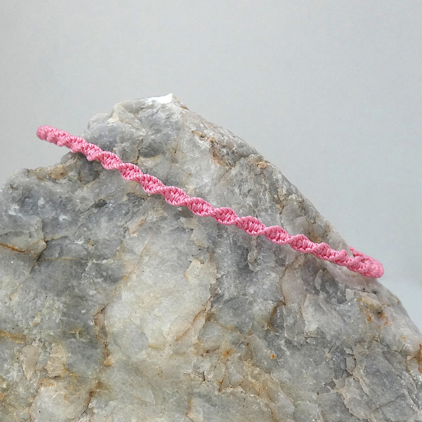 Baby Pink Macramé Bracelet – Handmade Spiral Braided Bracelet, Soft Pastel Boho Gift, Adjustable Jewellery for Her UK
