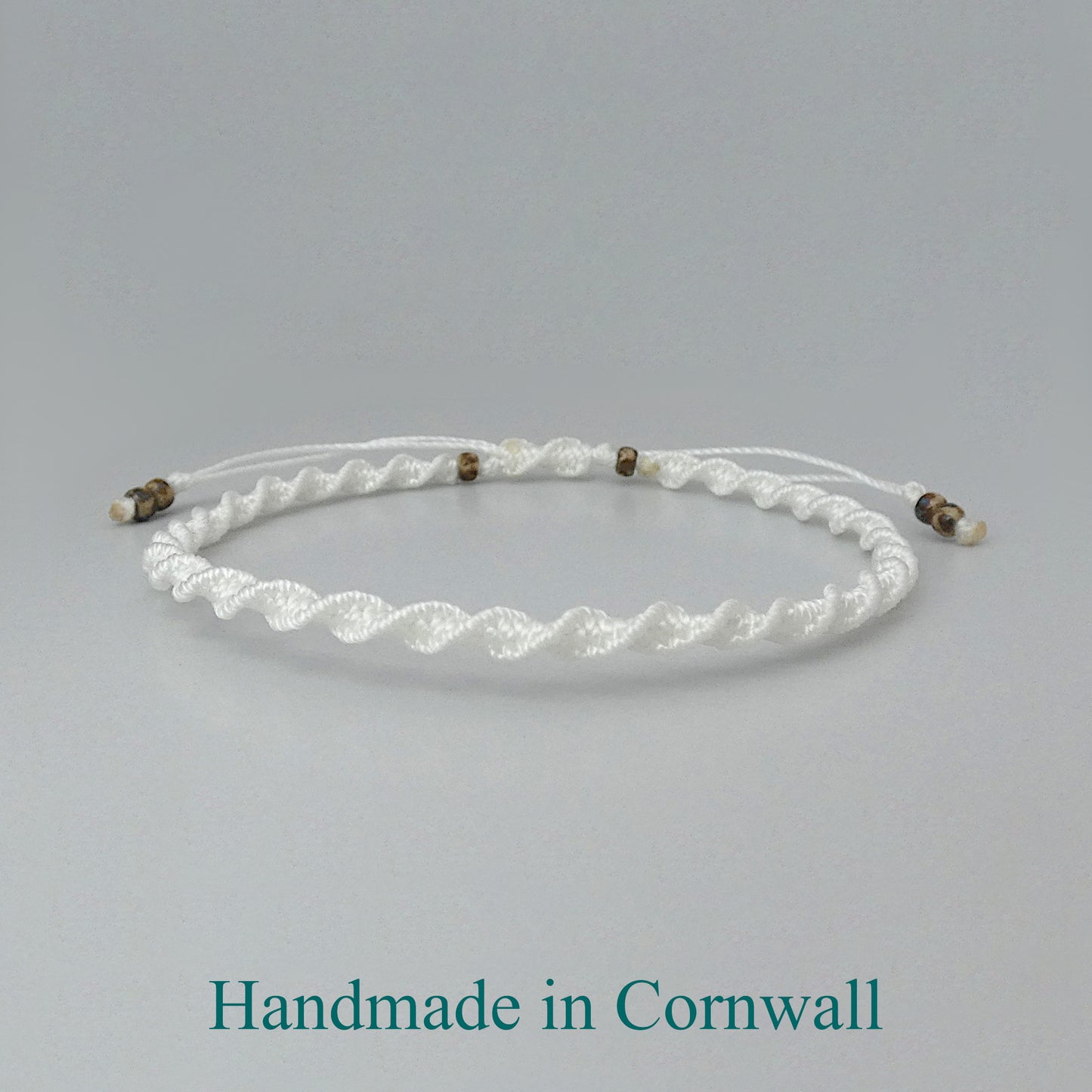 White Macramé Bracelet – Handmade Spiral Knot Bracelet, Minimalist Boho Jewellery, Adjustable Gift for Women UK