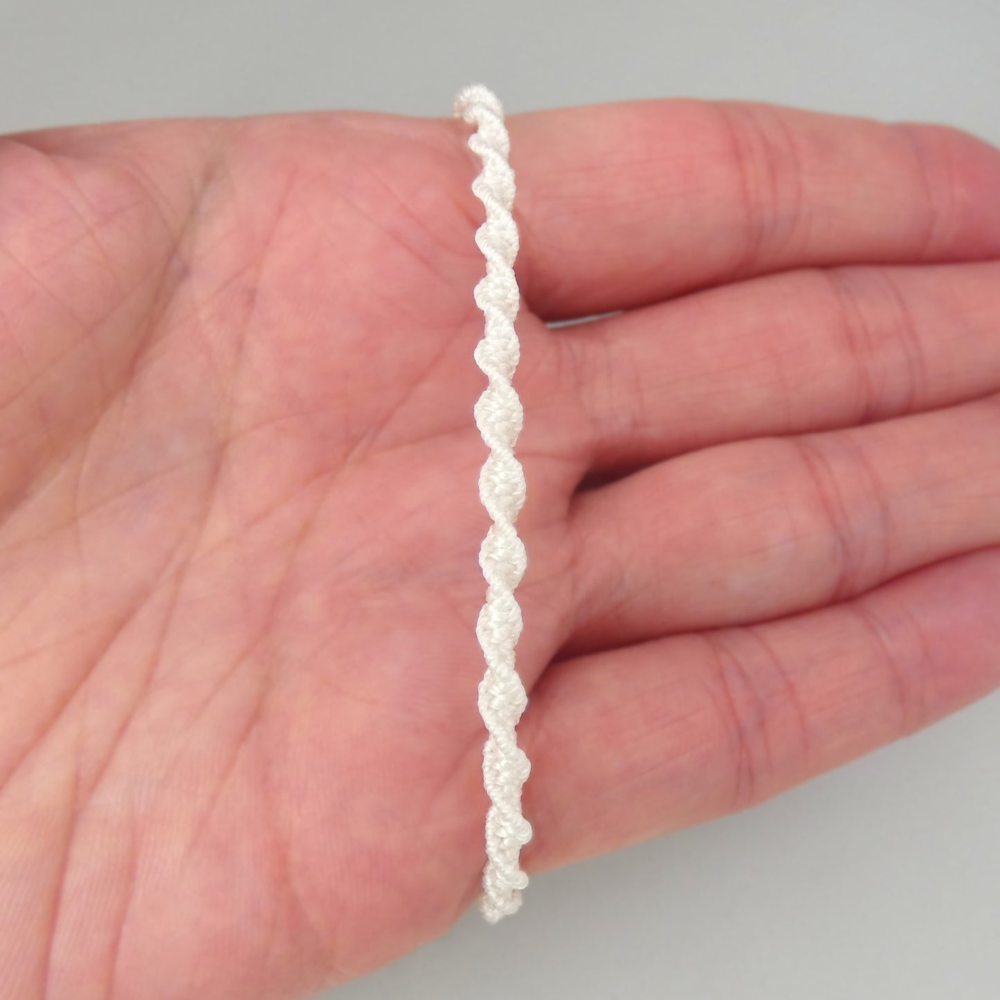 White Macramé Bracelet – Handmade Spiral Knot Bracelet, Minimalist Boho Jewellery, Adjustable Gift for Women UK