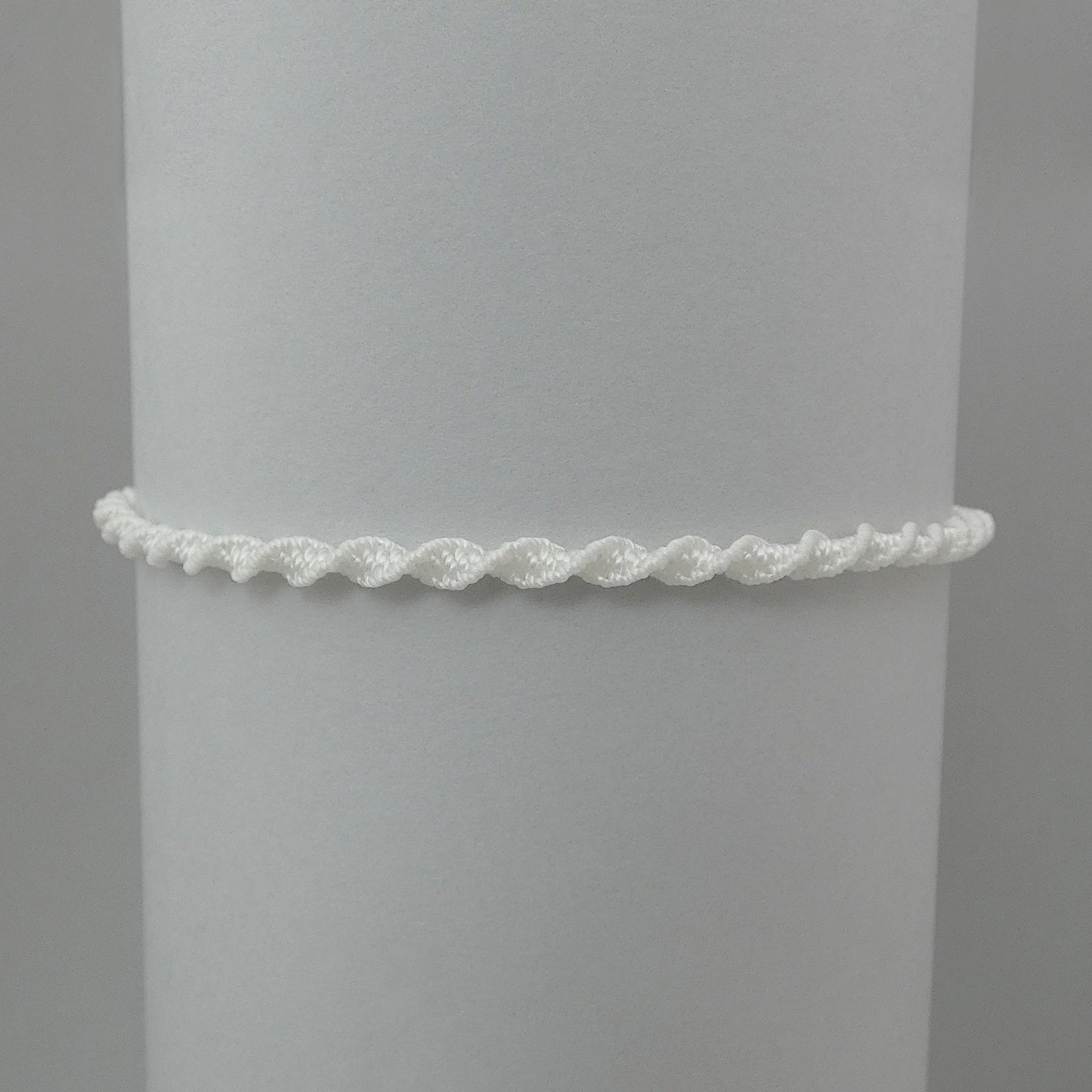 White Macramé Bracelet – Handmade Spiral Knot Bracelet, Minimalist Boho Jewellery, Adjustable Gift for Women UK