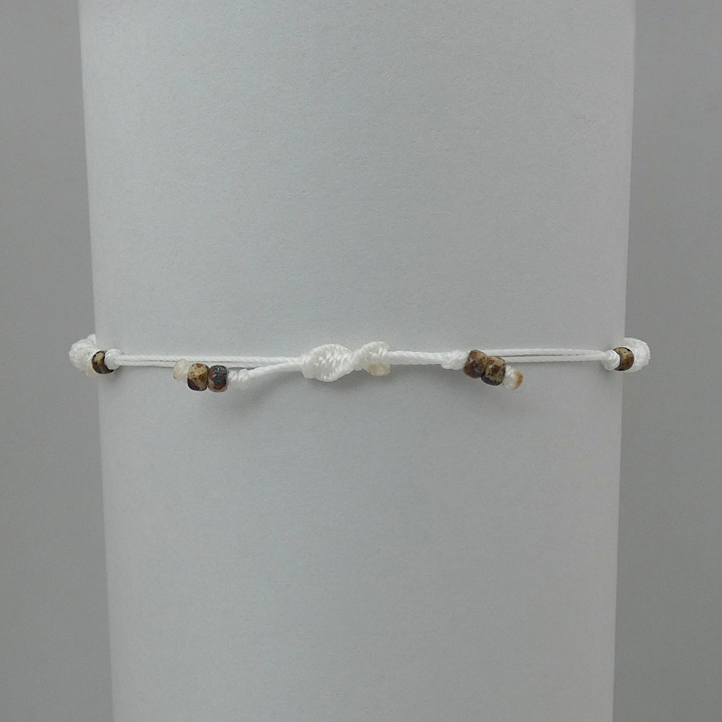 White Macramé Bracelet – Handmade Spiral Knot Bracelet, Minimalist Boho Jewellery, Adjustable Gift for Women UK